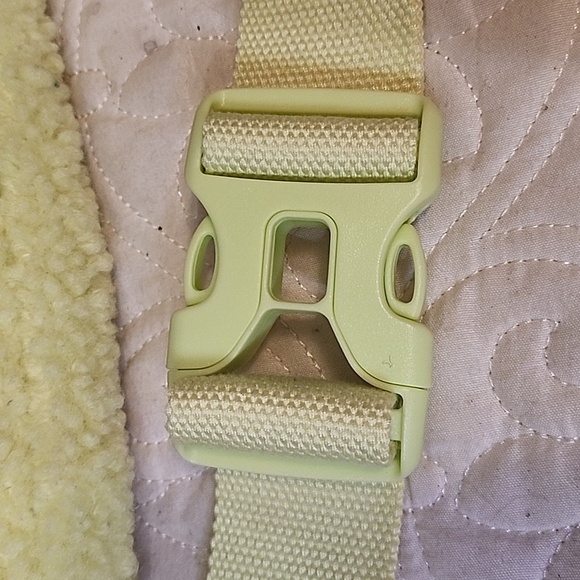 Gap Yellow Fuzzy Waist Bag - Picture 6 of 7